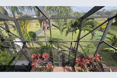 3851 NW 7th Pl, Deerfield Beach, FL 33442 - Photo 23