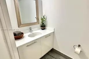 92 SW 3rd St, Miami, FL 33130 - Photo 17