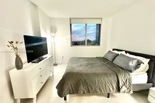 92 SW 3rd St, Miami, FL 33130 - Photo 11
