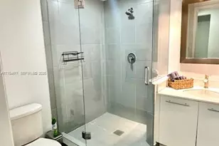 92 SW 3rd St, Miami, FL 33130 - Photo 15
