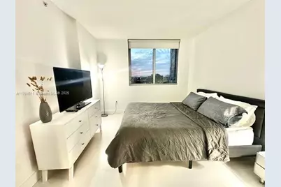 92 SW 3rd St #1410, Miami, FL 33130 - Photo 11