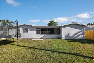 9550 NW 26th Pl, Sunrise, FL 33322 - Photo 19