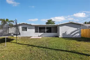 9550 NW 26th Pl, Sunrise, FL 33322 - Photo 19