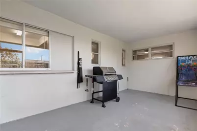 9550 NW 26th Pl, Sunrise, FL 33322 - Photo 15