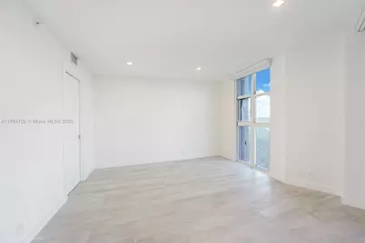 1000 Quayside Ter #903, Miami, FL 33138 - Photo 9