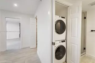 1000 Quayside Terrace, Miami, FL 33138 - Photo 11