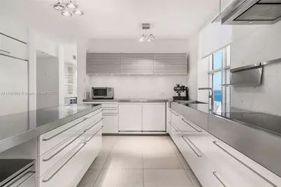 5801 Collins Ave #1200, Miami Beach, FL 33140 - Photo 15