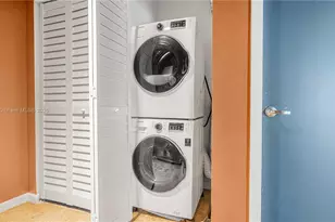 133 NE 2nd Ave, Miami, FL 33132 - Photo 17