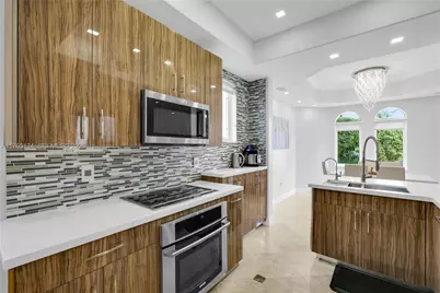 3015 NE 208th St, Aventura, FL 33180 - Photo 17