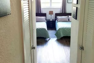 19390 Collins Ave, Sunny Isles Beach, FL 33160 - Photo 11