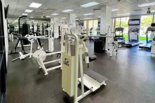 19390 Collins Ave, Sunny Isles Beach, FL 33160 - Photo 17