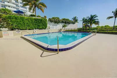 1623 Collins Ave #512, Miami Beach, FL 33139 - Photo 13