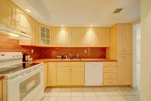 1623 Collins Ave, Miami Beach, FL 33139 - Photo 5