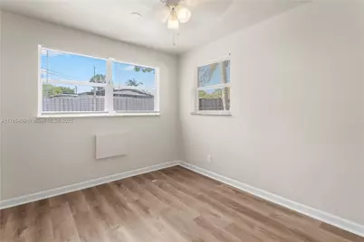 2649 NE 14th Ter, Pompano Beach, FL 33064 - Photo 5
