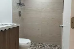 1720 NW N River Dr, Miami, FL 33125 - Photo 9