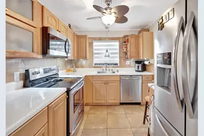 9821 Sunrise Lakes Blvd #107, Sunrise, FL 33322 - Photo 19