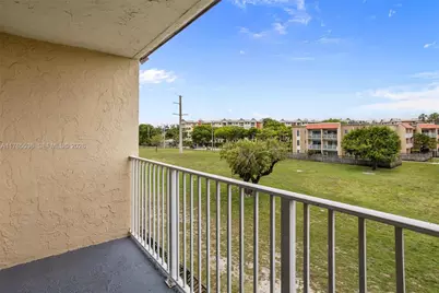 4920 NW 79th Ave #309, Doral, FL 33166 - Photo 5
