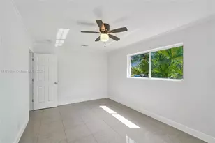 924 N 30th Rd, Hollywood, FL 33021 - Photo 23