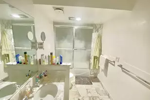 9801 Collins Ave, Bal Harbour, FL 33154 - Photo 23