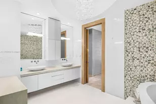 18101 Collins Ave, Sunny Isles Beach, FL 33160 - Photo 21