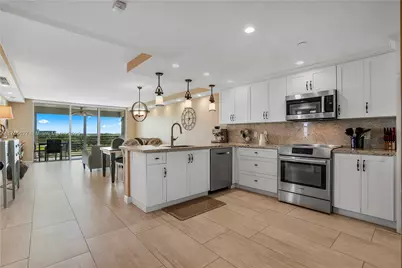 3520 Oaks Way #810, Pompano Beach, FL 33069 - Photo 1