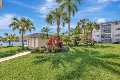 2200 Diana Dr #310, Hallandale Beach, FL 33009 - Photo 23