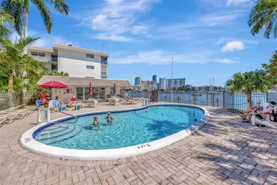 2200 Diana Dr #310, Hallandale Beach, FL 33009 - Photo 21