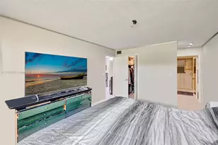 2200 Diana Dr, Hallandale Beach, FL 33009 - Photo 9