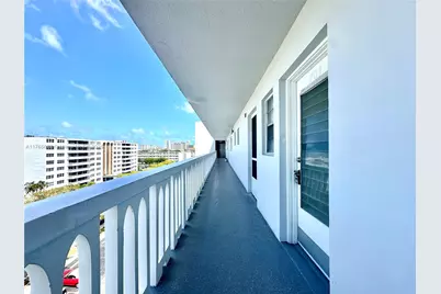 320 NE 12 Avenue #703, Hallandale Beach, FL 33009 - Photo 27