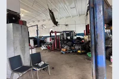 2620 SW Ali Baba Ave, Opa-Locka, FL 33054 - Photo 9