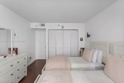 770 Claughton Island Dr #1614, Miami, FL 33131 - Photo 21