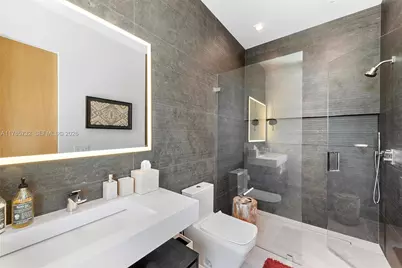 22 Isla Bahia Dr, Fort Lauderdale, FL 33316 - Photo 79