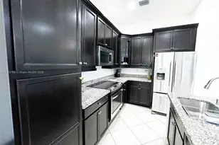 3209 W 98th Pl, Hialeah, FL 33018 - Photo 15