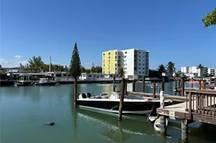 7900 Tatum Waterway Dr, Miami Beach, FL 33141 - Photo 9