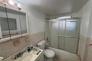 7900 Tatum Waterway Dr, Miami Beach, FL 33141 - Photo 7