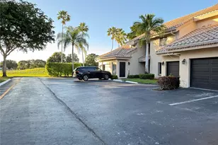 16339 Malibu Dr, Weston, FL 33326 - Photo 3