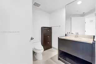 18201 Collins Ave, Sunny Isles Beach, FL 33160 - Photo 13
