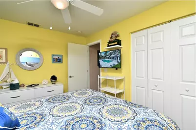 10557 Putnam, Lehigh Acres, FL 33936 - Photo 23