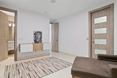 9910 NW 86th Ter, Doral, FL 33178 - Photo 27
