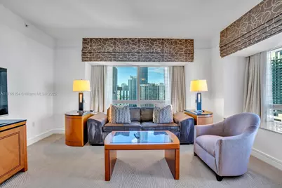 1435 Brickell Ave #3607, Miami, FL 33131 - Photo 9