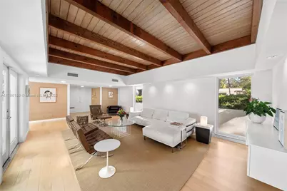 5251 La Gorce Dr, Miami Beach, FL 33140 - Photo 9