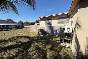 3221 SW 47th Ave, West Park, FL 33023 - Photo 23