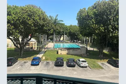 9350 Fontainebleau Blvd #312, Miami, FL 33172 - Photo 9