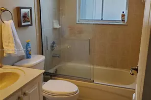 11009 NW 80th Ln, Doral, FL 33178 - Photo 19