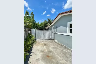 2941 NW 173rd Ter, Miami Gardens, FL 33056 - Photo 13