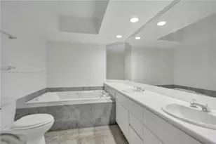 16425 Collins Ave, Sunny Isles Beach, FL 33160 - Photo 13