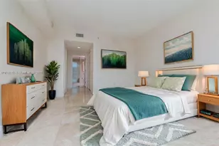 218 SE 14th St, Miami, FL 33131 - Photo 7