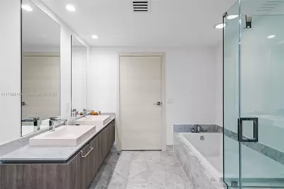 801 S Miami Ave #4410, Miami, FL 33130 - Photo 35