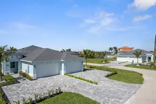 1105 SE 38th St, Cape Coral, FL 33904 - Photo 1