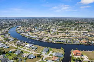 1105 SE 38th St, Cape Coral, FL 33904 - Photo 13
